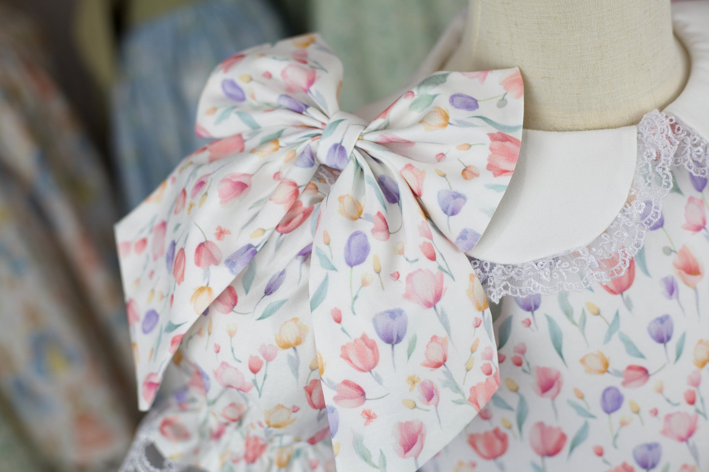 Tulip Pattern Fabel Bow 🌷🎀