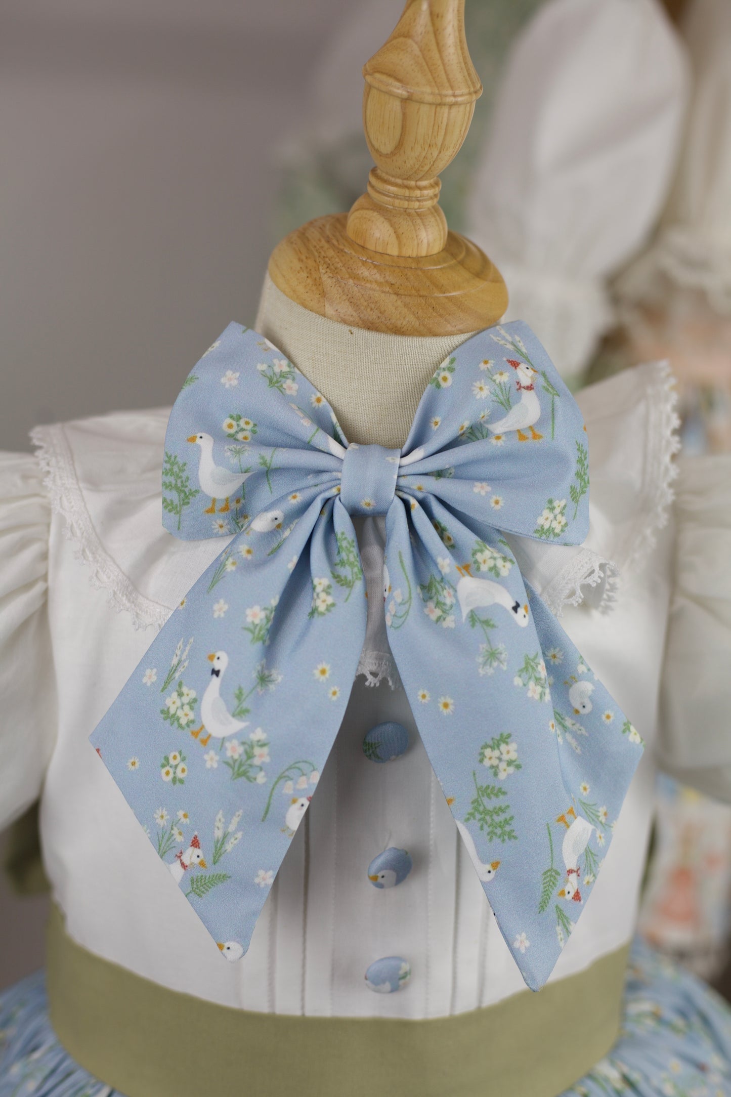 Duck Print Fabel Hair Bow π¦π