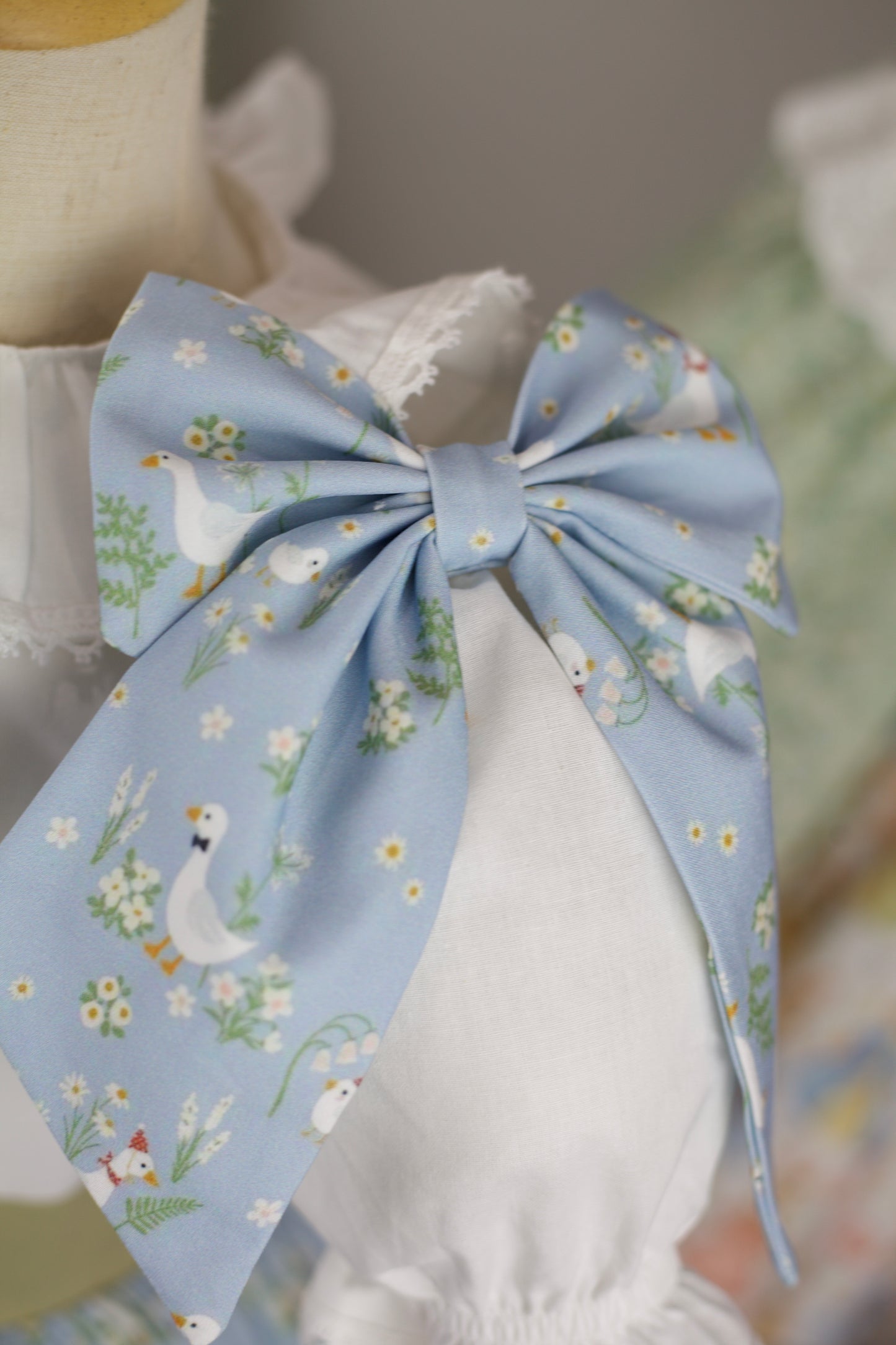 Duck Print Fabel Hair Bow π¦π
