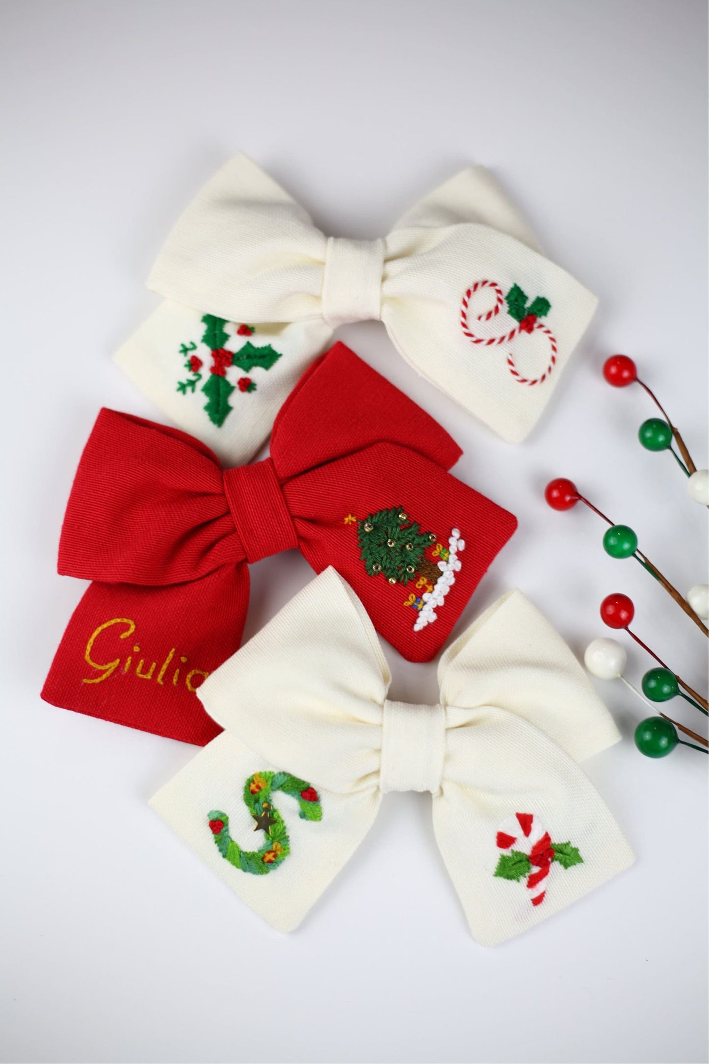 (Pre-Order)Hand Embroidered Christmas Bows