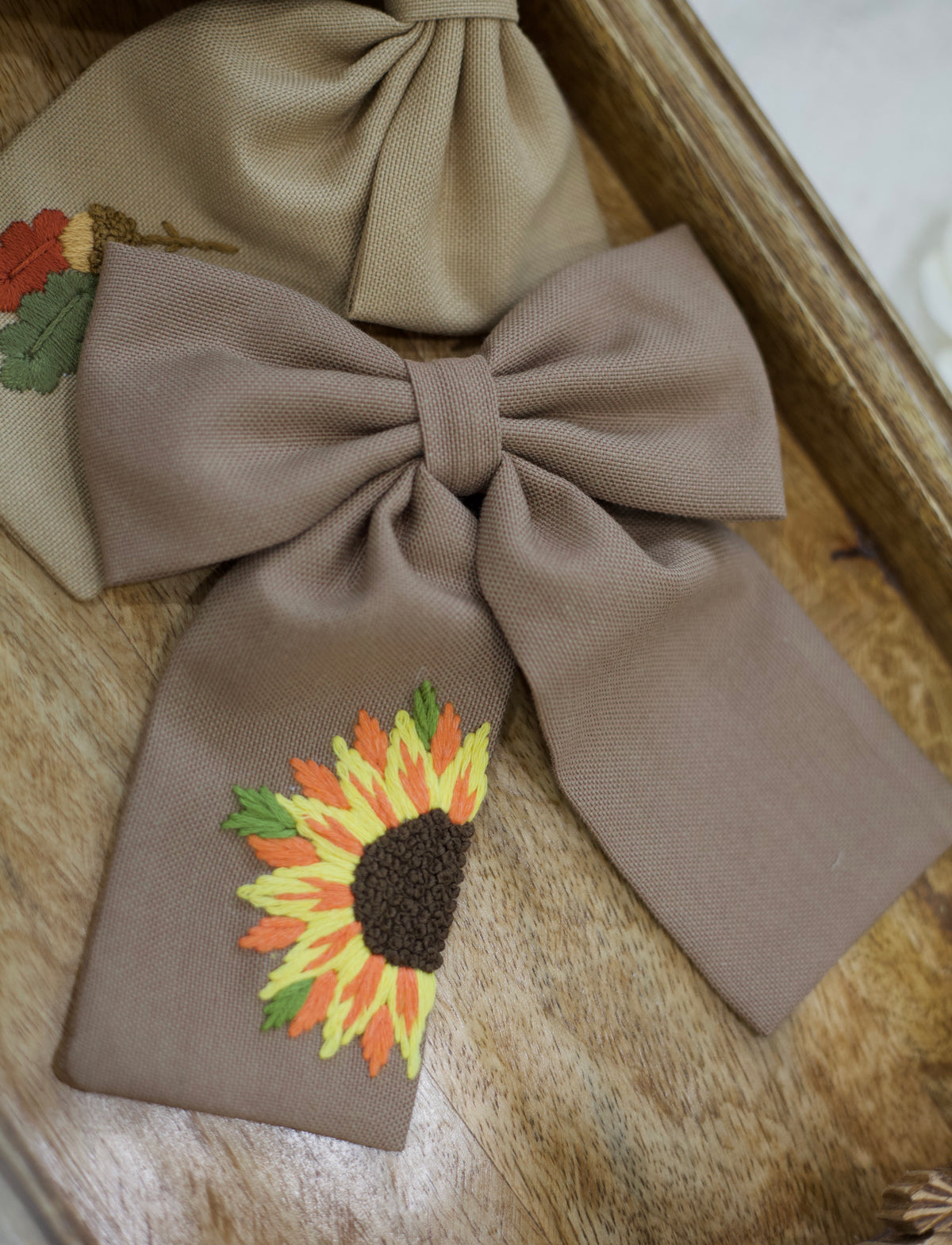 Autumn Sunflower Bow — Mocha