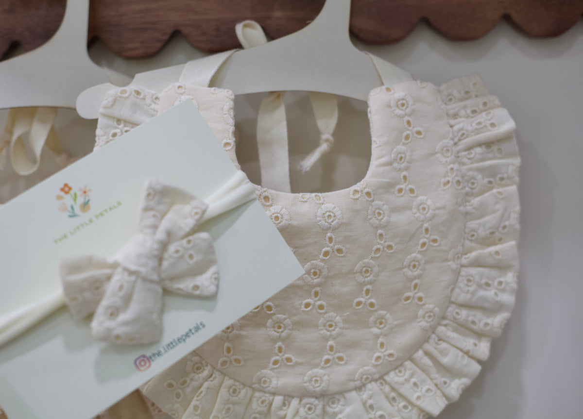 Cotton Eyelet Baby Bib Set